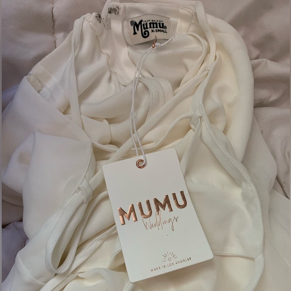 Show Me Your Mumu Godshaw Goddess Gown
Wedding Cake Chiffon Size: XS NWT - Picture 5 of 6